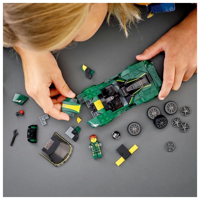 LEGO Speed Champions 76907 Lotus Evija, Macchina Giocattolo Da Corsa, Modello Replica Auto Sportiva, Set da Collezione