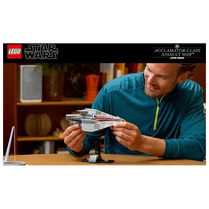 LEGO Star Wars 75404 Nave d'Assalto Classe Acclamator, Modellino da Costruire di Astronave da Collezione con Supporto, Idea Regalo di Compleanno per Adulti, Uomo, Donna e Fan dell'Attacco dei Cloni