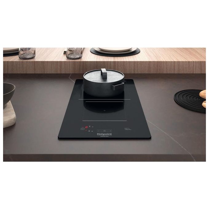 Hotpoint HQ 0930S NE Piano Cottura ad Induzione 2 Zone Comandi centrali a sfioramento 9 Livelli di potenza MyMenu 29 cm Nero
