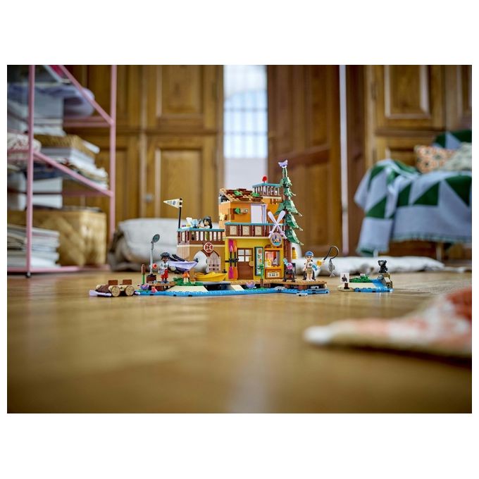 LEGO Friends 42626 Campo Avventura Sport Acquatici Giochi di Ruolo Educativi per Bambine e Bambini da 7 Anni con Molo e Campeggio Giocattolo da Costruire Accessori e 3 Personaggi Idea Regalo