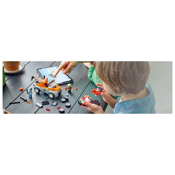 LEGO City Autogru' e Officina Auto Sportive Giocattolo Giochi Creativi da Meccanico per Bambini e Bambine da 4 Anni con Camion Carro Attrezzi e Macchina da Costruire Idea Regalo da Collezione 60435