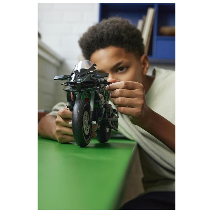 LEGO Technic 42170 Motocicletta Kawasaki Ninja H2R, Giochi per Bambini 10+, Modellino di Moto Giocattolo in Scala da Costruire