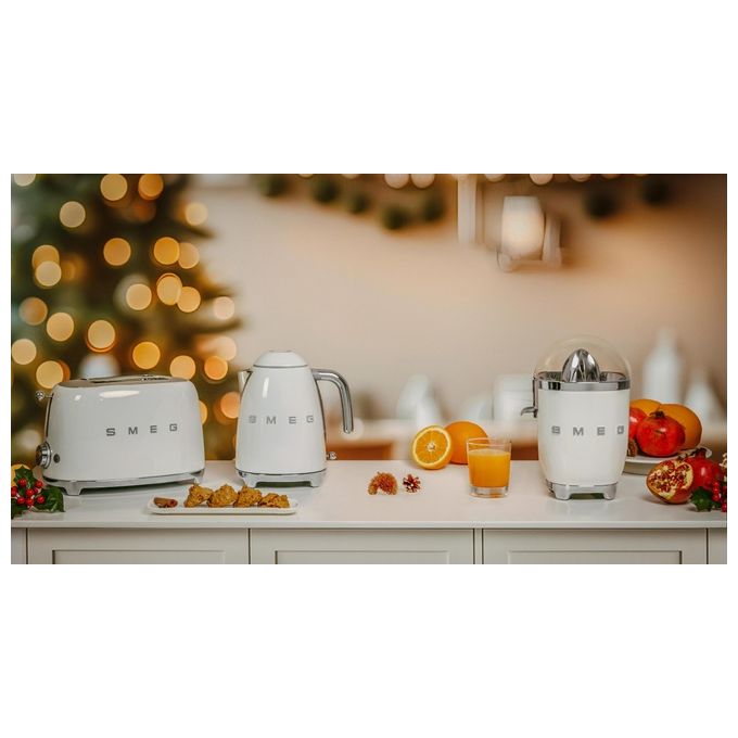 Smeg KLF03WHEU Estetica 50's Style Bollitore Elettrico Capacita' 1,7 Litri 7 Tazze Potenza 2400 W Bianco