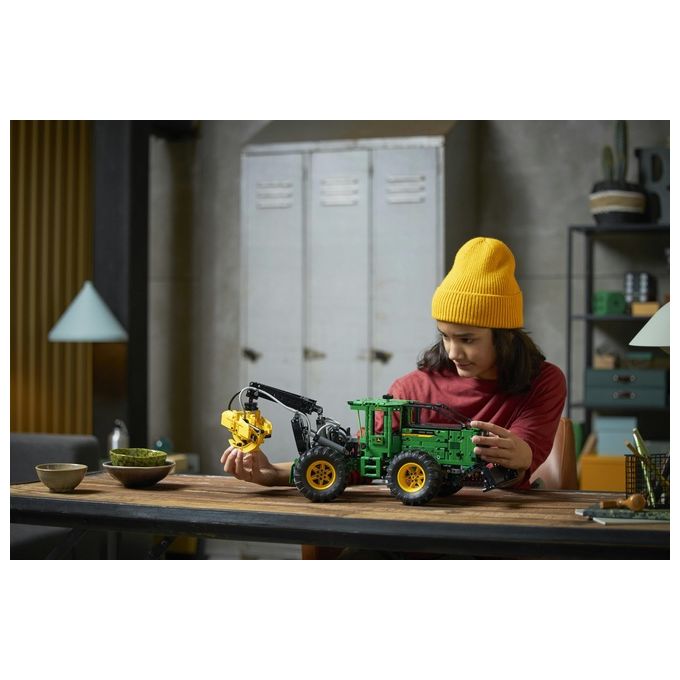 LEGO Technic 42157 Trattore John Deere 948L-II, Modellino da Costruire di Veicolo Giocattolo con Funzioni Pneumatiche e 4WD