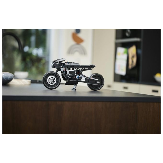LEGO Technic 42155 THE BATMAN - BATCYCLE, Moto Giocattolo da Collezione, Modellino Motocicletta del Supereroe, Film del 2022