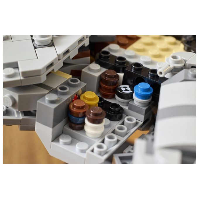 LEGO Star Wars 75375 Millennium Falcon, Modellino da Costruire di Astronave per Adulti, Idee Regalo Lui, Lei, Marito o Moglie
