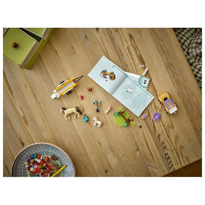 LEGO Friends 42634 Rimorchio con Cavallo e Pony, Giocattolo per la Cura degli Animali con 2 Mini Bamboline, Giochi Bambini 4+