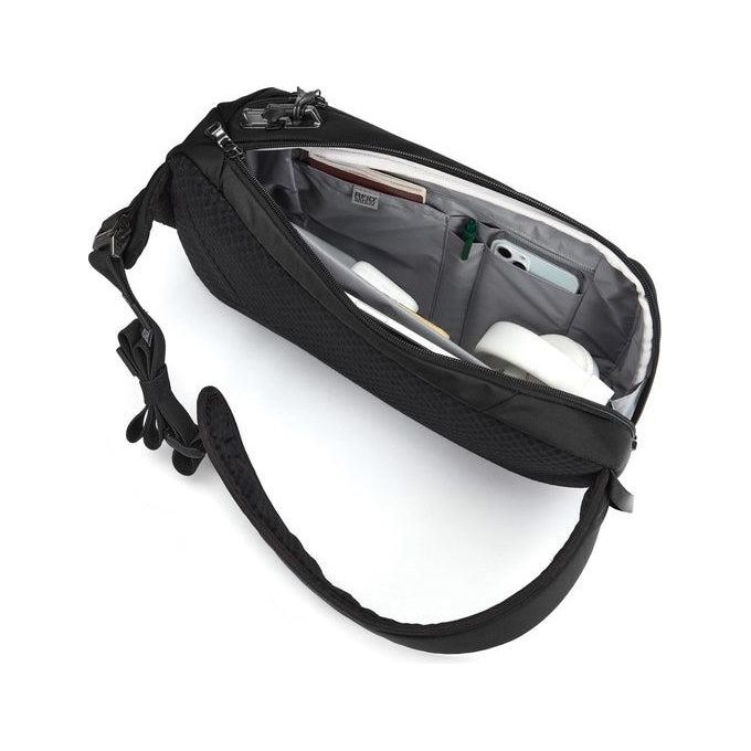 Pacsafe 60221130 V Zaino a Tracolla Antifurto 10 L Protezione RFID Poliestere Riciclato Tracolla Regolabile con Protezione Anti-taglio in Acciaio Inox colore Nero