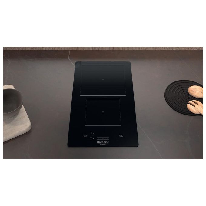Hotpoint HQ 0930S NE Piano Cottura ad Induzione 2 Zone Comandi centrali a sfioramento 9 Livelli di potenza MyMenu 29 cm Nero