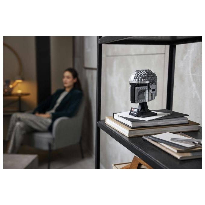 LEGO Star Wars 75328 Casco del Mandaloriano, Elmo da Collezione, Regalo per Adulti da Esposizione di Guerre Stellari