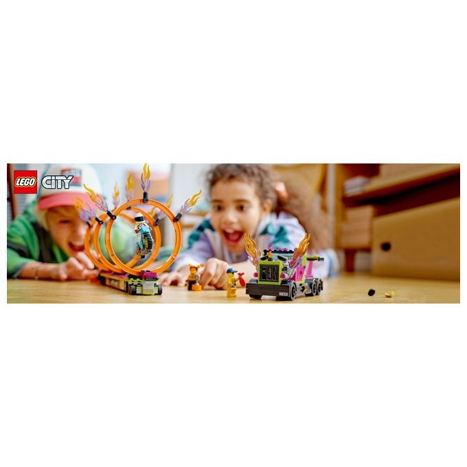 LEGO Stunt Truck: sfida dell'anello di fuoco