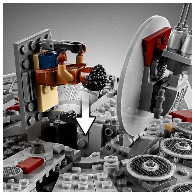 LEGO 75257 Star Wars Millennium Falcon Giocattolo da Costruire con 7 Minifigure e 1353 Pezzi colore Nero