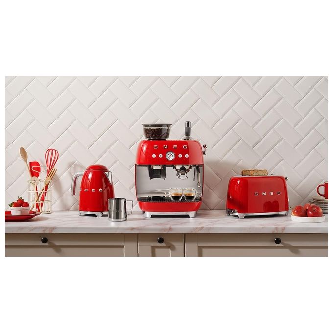 Smeg KLF03RDEU Estetica 50's Style Bollitore Elettrico Capacita' 1,7 Litri 7 Tazze Potenza 2400 W Rosso