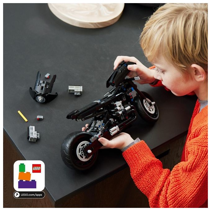 LEGO Technic 42155 THE BATMAN - BATCYCLE, Moto Giocattolo da Collezione, Modellino Motocicletta del Supereroe, Film del 2022