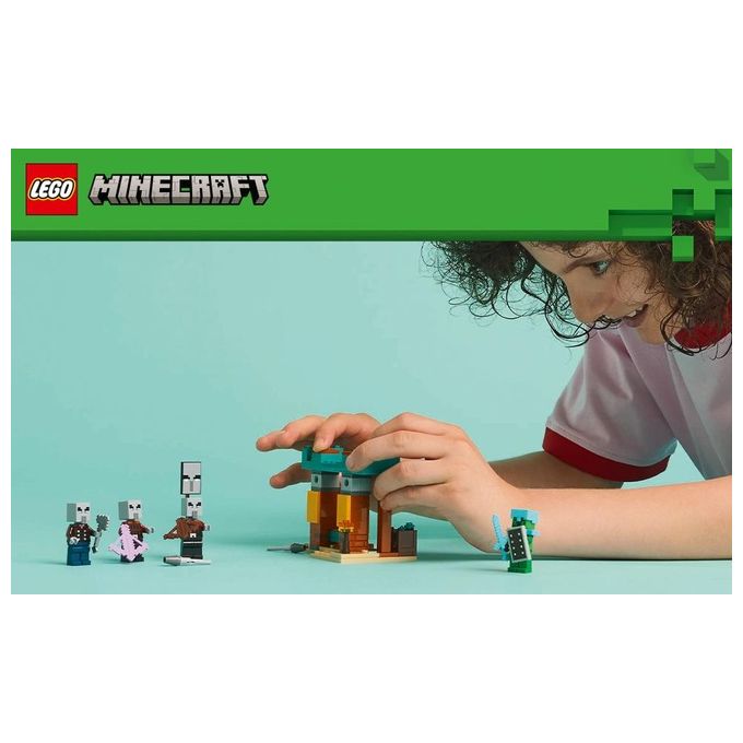 LEGO Minecraft Pattuglia nel Deserto della Bestia Gioco di Ruolo per Bambini e Bambine da 7 Anni in su con 4 Personaggi del Videogioco Funzione Spara Missili Armi Giocattolo e Tesoro 21267