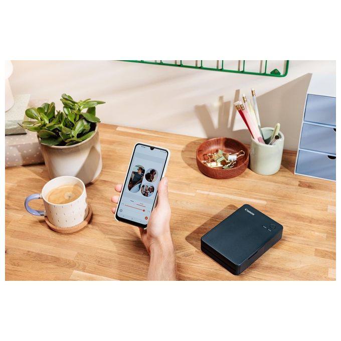 Canon Stampante portatile SELPHY QX20: per la stampa Wi-Fi direttamente dal tuo dispositivo smart. Stampa a sublimazione 2 formati di stampe con adesivo rimovibile e ricarica USB-C - Nero