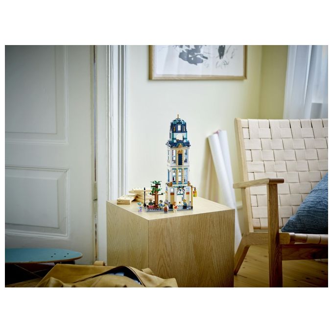 LEGO Creator 3in1 31141 Strada Principale, Grattacielo Art Déco o Strada del Mercato, Kit Modellismo per Costruzioni Creative