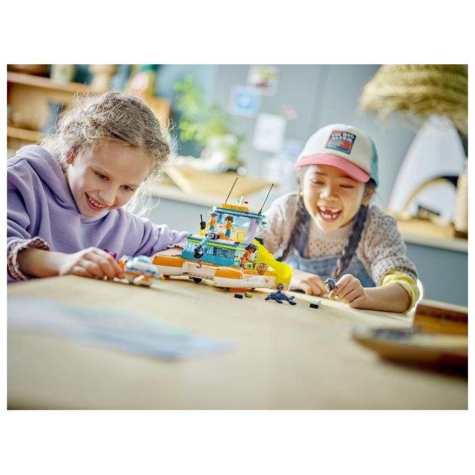 LEGO Friends 41734 Catamarano di Salvataggio, Barca Giocattolo con Animali e Sottomarino, Set Educativo, Regalo per Bambini 7+