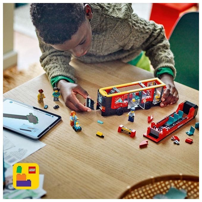 LEGO City Autobus Turistico Rosso a Due Piani Giochi per Bambini e Bambine da 7 Anni in su con Veicolo Giocattolo in Stile Londinese da Costruire e 5 Minifigure Idea Regalo di Compleanno 60407