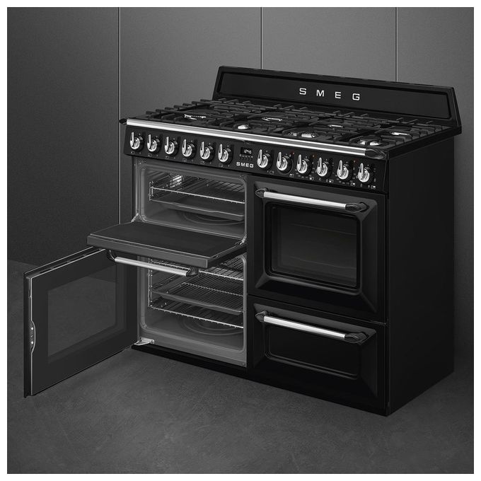 Smeg TR4110BL1 Cucina a Gas con Forno Elettrico Multifunzione Termoventilato + Ventilato Estetica Victoria 7 Fuochi Griglie in Ghisa Classe energetica A Vapor Clean 110x60 cm Nero