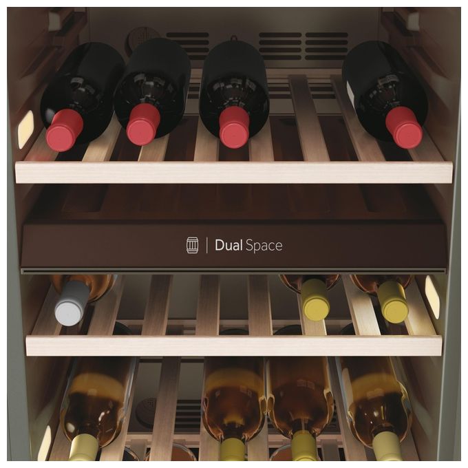 Haier Wine Bank 50 Serie 7 HWS77GDAU1 Cantinetta Vino con Compressore Libera Installazione Nero 77 Bottiglie