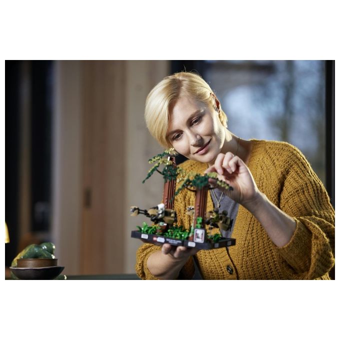 LEGO Star Wars 75353 Diorama Inseguimento con lo Speeder su Endor con Luke Skywalker e Principessa Leia, Il Ritorno dello Jedi