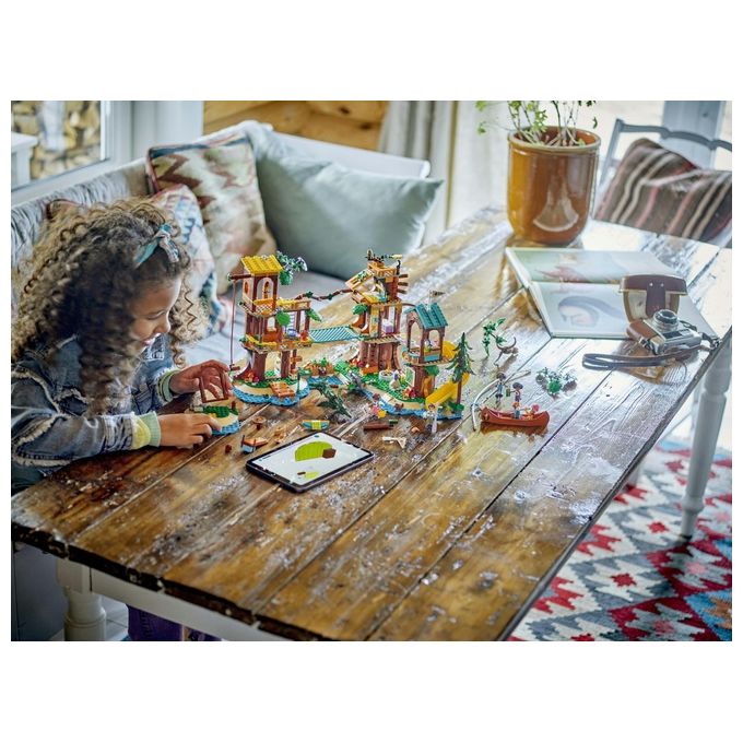 LEGO Friends La Casa sull'Albero al Campo Avventure Gioco Educativo per Bambine e Bambini da 8 Anni con Casa da Costruire 5 Mini Bamboline e 5 Animali Giocattolo Idea Regalo di Compleanno 42631