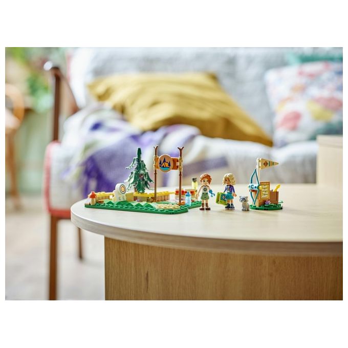 LEGO Friends Tiro con l'Arco al Campo Avventure Giochi Sportivi per Bambine e Bambini da 6 Anni in su con Arco e Frecce Giocattolo 2 Mini Bamboline e un Procione Idee Regalo di Compleanno 42622