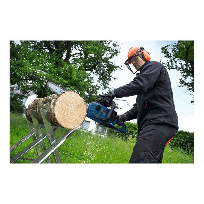 Bosch GKE18V40 Pro Motosega a Batteria con Tecnologia BITURBO Brushless e Sistema OptiCut Lunghezza Barra 40 cm colore Nero