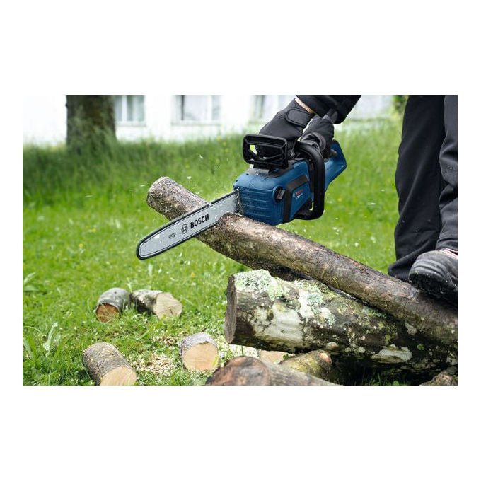Bosch GKE18V40 Pro Motosega a Batteria con Tecnologia BITURBO Brushless e Sistema OptiCut Lunghezza Barra 40 cm colore Nero