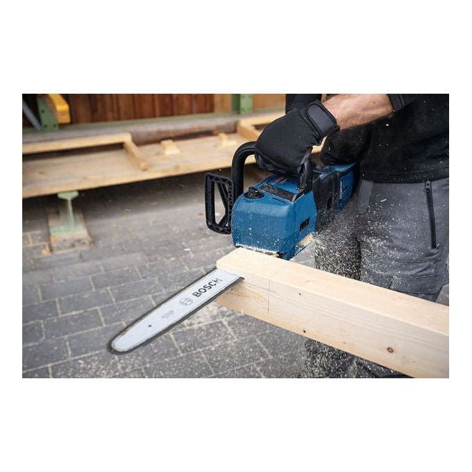 Bosch GKE18V40 Pro Motosega a Batteria con Tecnologia BITURBO Brushless e Sistema OptiCut Lunghezza Barra 40 cm colore Nero