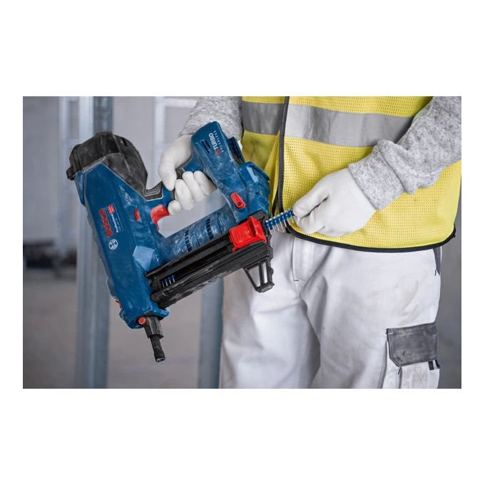 Bosch 06019L7001 GNB 18V-38 Chiodatrice per Calcestruzzo a Batteria 18 V Lunghezza Chiodi 13-38 mm Diametro 2,7-3 mm colore Nero Blu