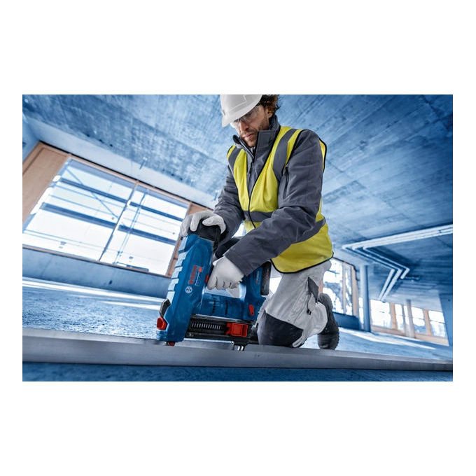 Bosch 06019L7001 GNB 18V-38 Chiodatrice per Calcestruzzo a Batteria 18 V Lunghezza Chiodi 13-38 mm Diametro 2,7-3 mm colore Nero Blu
