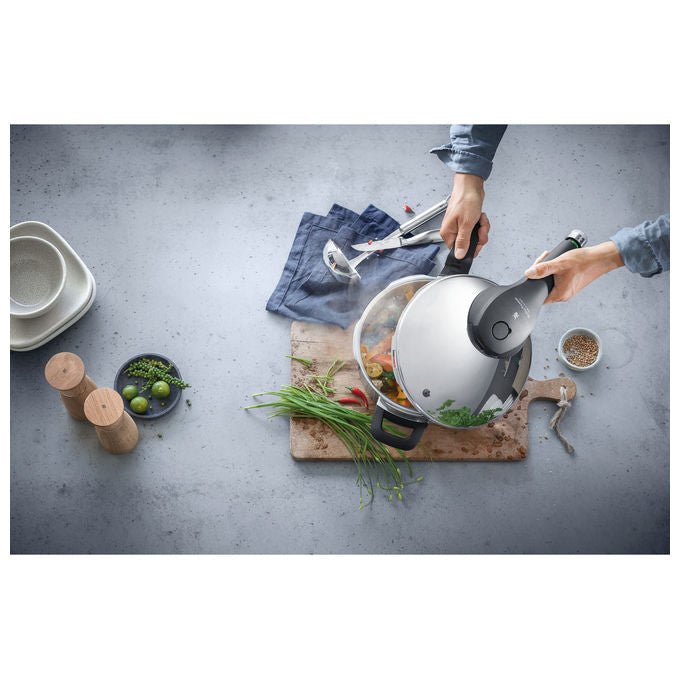 WMF 07.9583.9990 Perfect Premium Pentola a Pressione 6,5 L Acciaio Inox Adatta per Tutti i Piani Cottura inclusa Induzione colore Acciaio inox