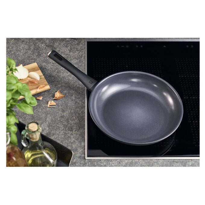 Zwilling 1030790 Padella Multiuso Rotondo Rivestimento in Titanio Antiaderente colore Nero