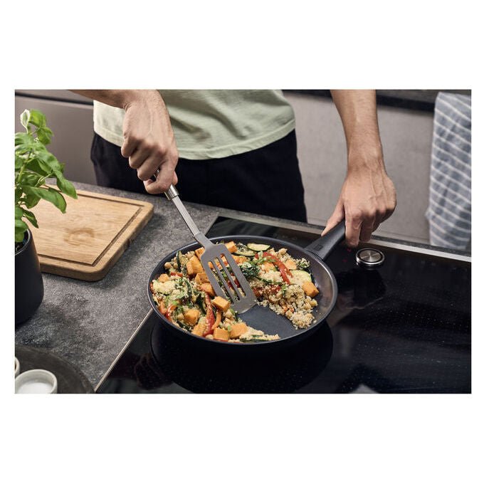 Zwilling 1030790 Padella Multiuso Rotondo Rivestimento in Titanio Antiaderente colore Nero