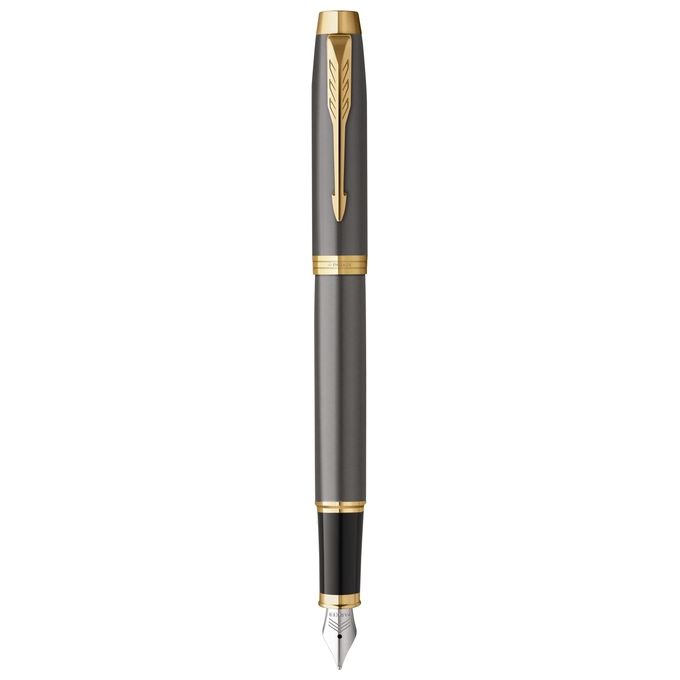 Parker penna stilografica IM Grey GT, punta media, fusto grigio laccato, finiture dorate, ricarica blu, confezione regalo