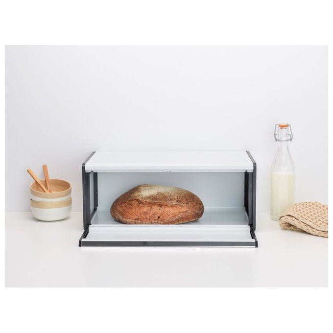 Brabantia 22410-06 Cestino per il pane Fall Front 18 l con chiusura magnetica e design salvaspazio colore Bianco