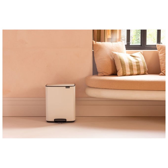 Brabantia 238024 Bo Pedal Bin Pattumiera a Pedale 12 L Acciaio con Chiusura Morbida colore Beige
