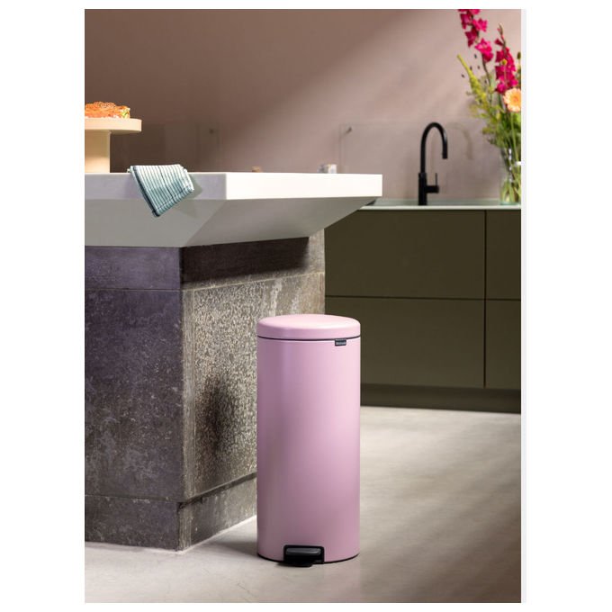 Brabantia 255304 NewIcon Pattumiera a pedale 30 litri Acciaio inossidabile Chiusura ammortizzata Secchio interno rimovibile colore Rosa