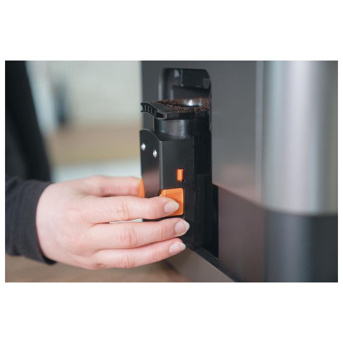 Unold 28835 LUCA Macchina da caffe' Automatica Capacita' serbatoio 1,2 L Pressione 19 bar Potenza 1470 W colore Nero Acciaio inox