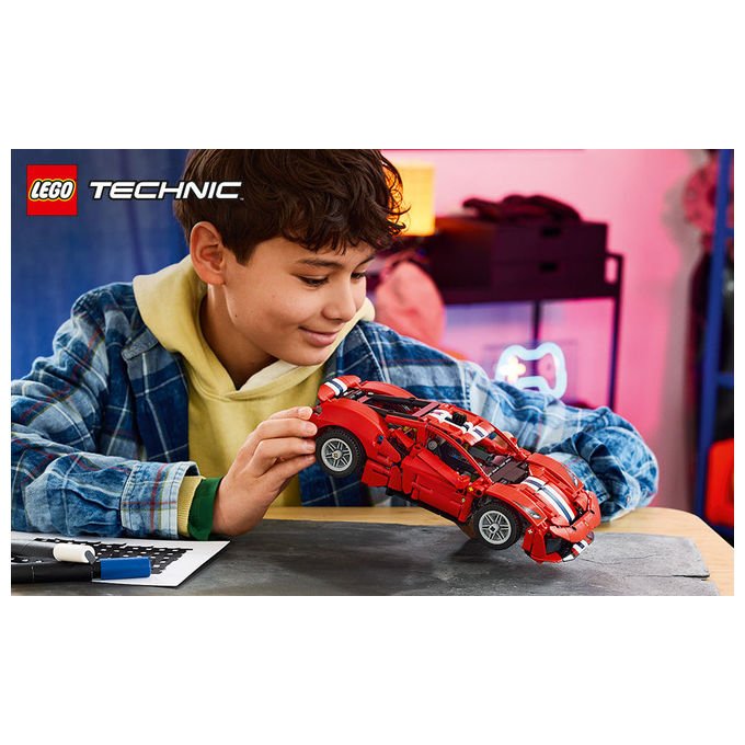 Lego 42235 LEGO Technic Set da costruzione per bambini 882 pezzi con motore V8 pistoni mobili sterzo funzionante portiere e cofano apribili codice digitale Forza Horizon 6 colore Rosso