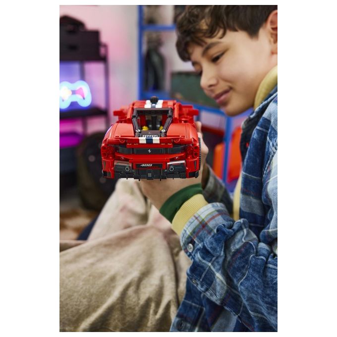 Lego 42235 LEGO Technic Set da costruzione per bambini 882 pezzi con motore V8 pistoni mobili sterzo funzionante portiere e cofano apribili codice digitale Forza Horizon 6 colore Rosso