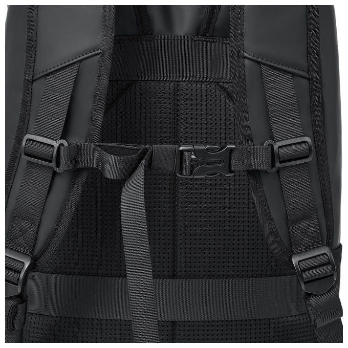 Rivacase 7856 Eden ECO Zaino urbano per laptop fino a 15.6 pollici materiale ecologico pelle ecologica poliestere RPET colore Nero