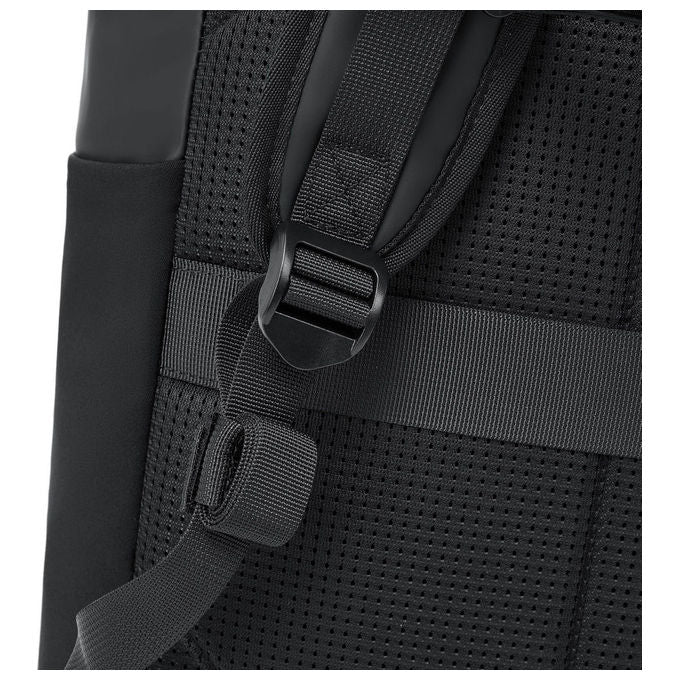 Rivacase 7856 Eden ECO Zaino urbano per laptop fino a 15.6 pollici materiale ecologico pelle ecologica poliestere RPET colore Nero