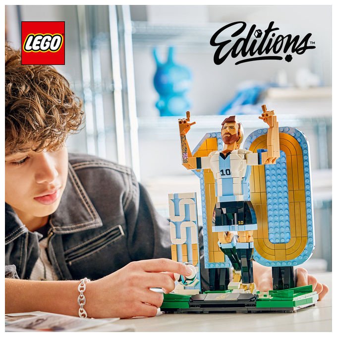 Lego 43015 Editions Lionel Messi Leggenda del Calcio Action Figure da Collezione 958 pezzi 12+