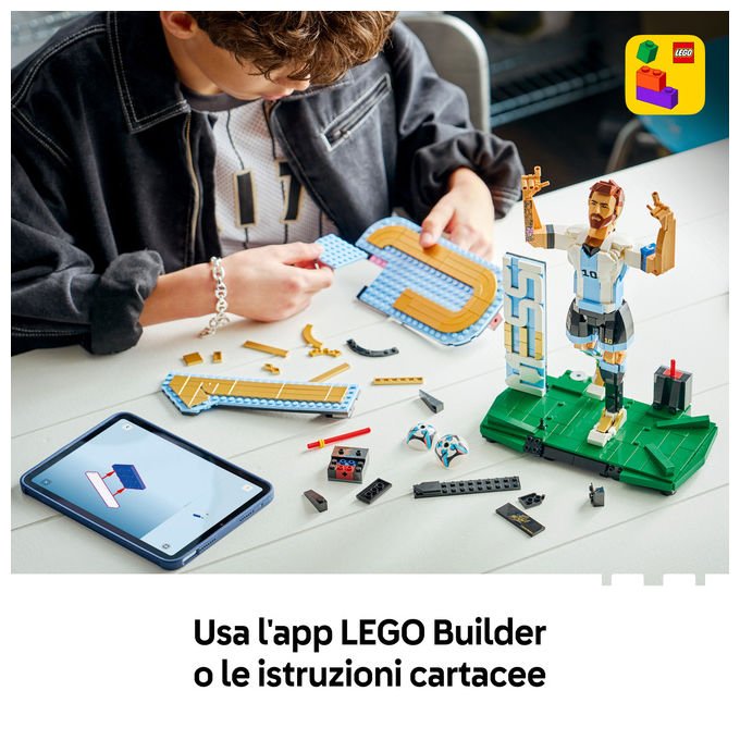 Lego 43015 Editions Lionel Messi Leggenda del Calcio Action Figure da Collezione 958 pezzi 12+