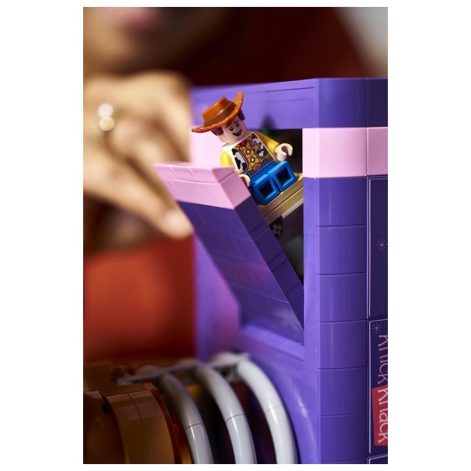 Lego 43301 Disney Pixar Fermalibri di Slinky Toy Story Set da Costruzione per Adulti 1307 Pezzi con Minifigure di Woody