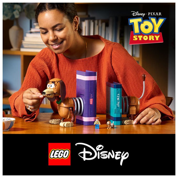 Lego 43301 Disney Pixar Fermalibri di Slinky Toy Story Set da Costruzione per Adulti 1307 Pezzi con Minifigure di Woody