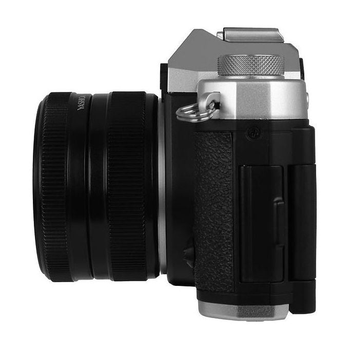 Yashica 4582712711130 FX-D 300 Fotocamera Digitale 50 MP CMOS 4K 2.5x zoom digitale colore Silver